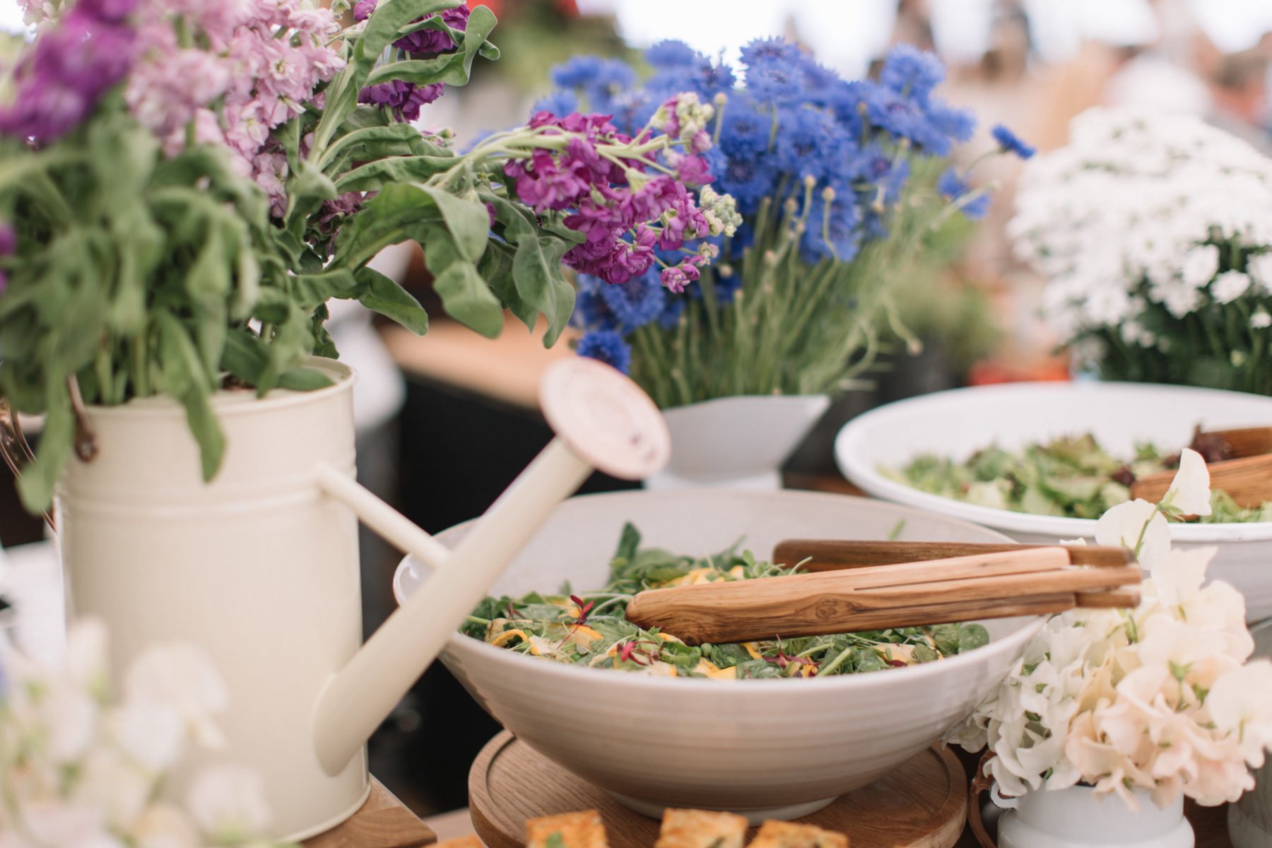 GLAMOROUS ENTERTAINING WITH RHUBARB AT HOME