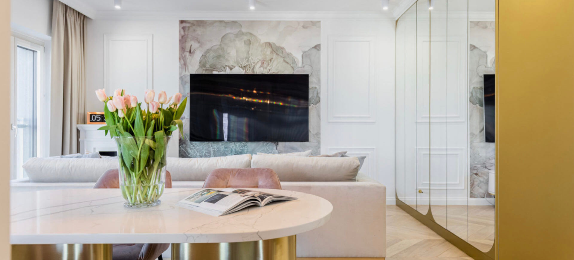 One of a kind, uniquely furnished apartment located in Śródmieście – Mennica Residence.