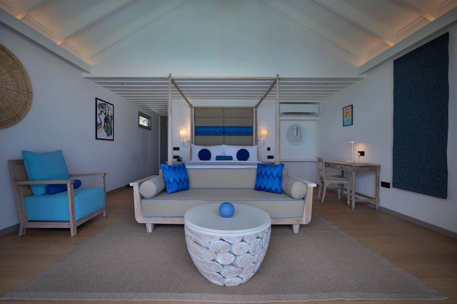CHECK OUT OUR GROUP EDITORS LATEST LUXURIA LIFESTYLE INTERNATIONAL REVIEW OF THE AMAZING CORA CORA MALDIVES RESORT, IT'S FREEDOM TIME...