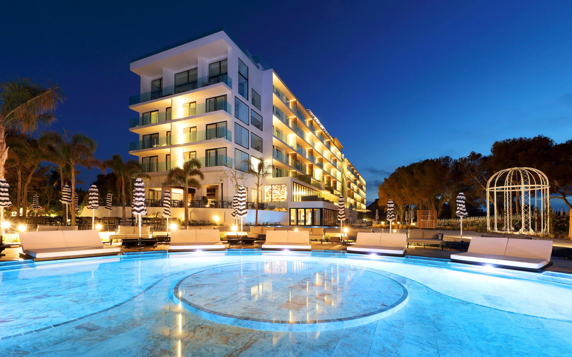 LUXURIA LIFESTYLE INTERNATIONAL WELCOMES THE BLESS HOTEL MADRID AND THE BLESS HOTEL IBIZA AS NEW 2022 ADVERTISERS