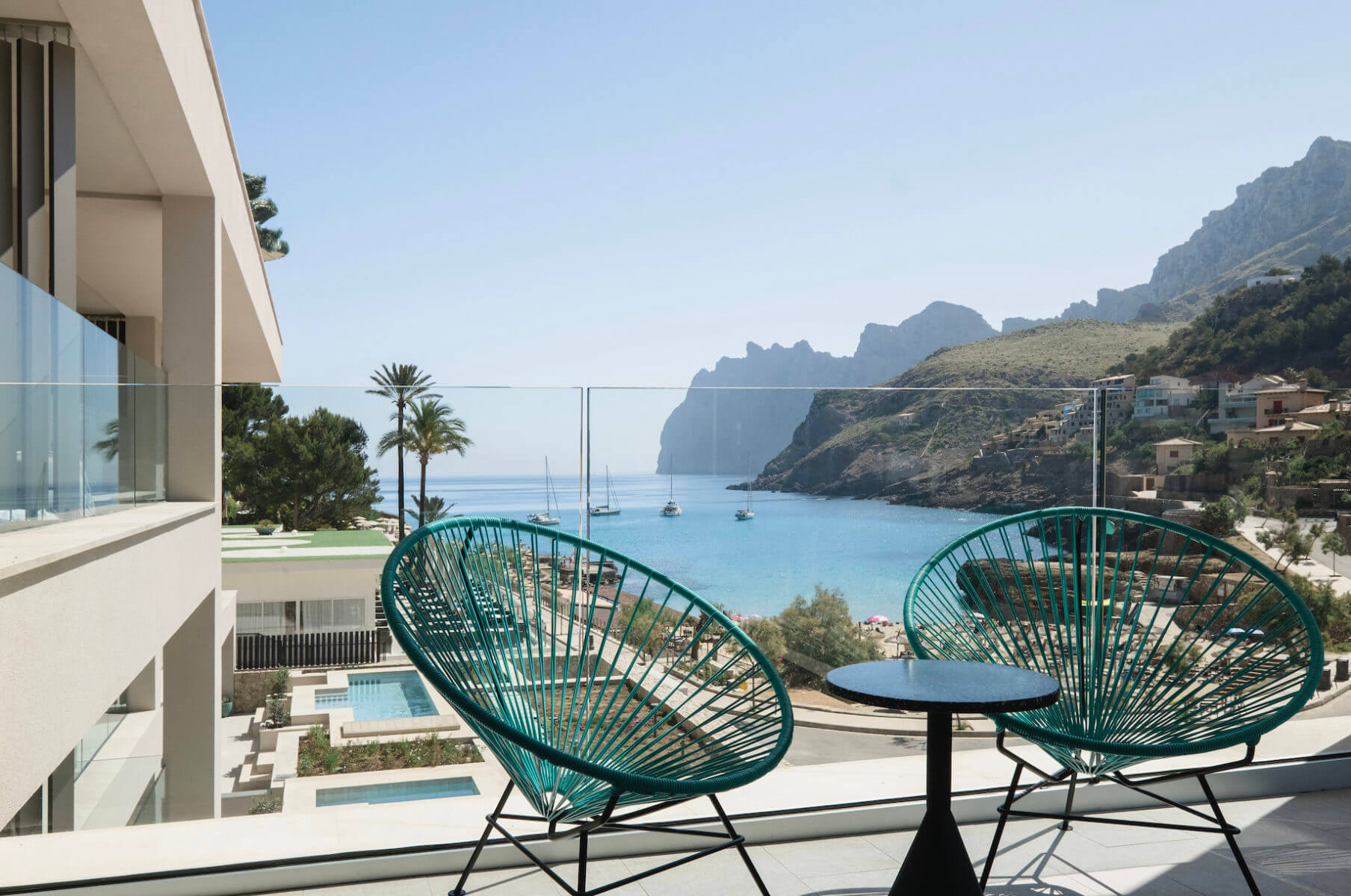 El Vicenç de la Mar sits on the beautiful Cala Molins Bay, Mallorca