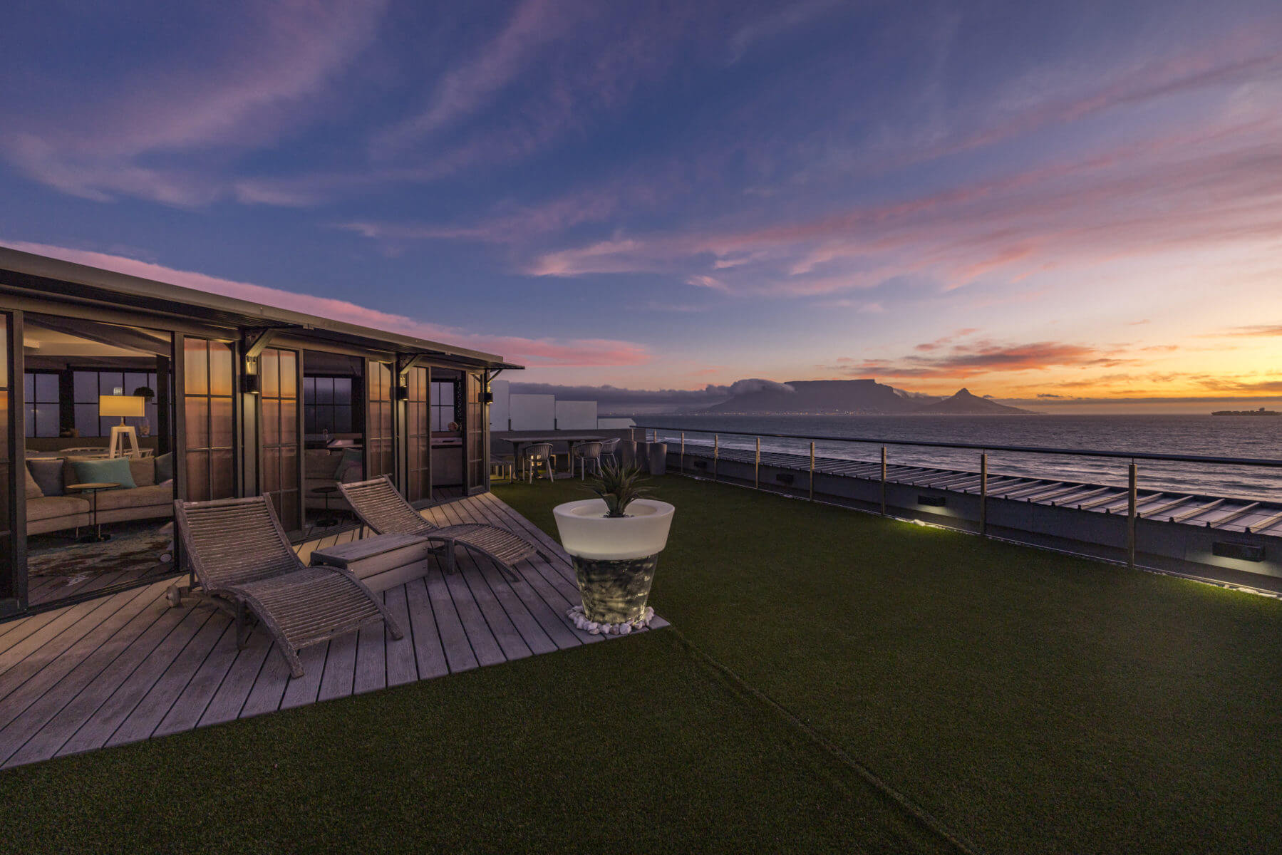 Luxuria Lifestyle International welcomes Sue Kohn from Keller Williams Explore Atlantic, Cape Town, presenting Seacrest