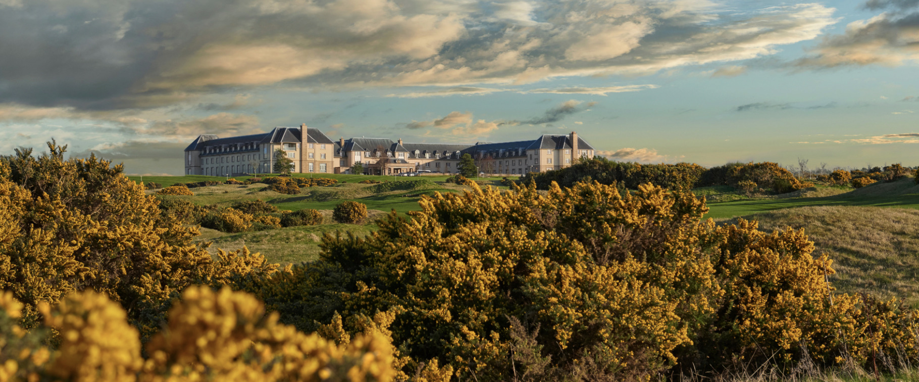 Luxuria Lifestyle's Sports Editors review Fairmont St Andrews Scotland - the ultimate golf and hospitality experience