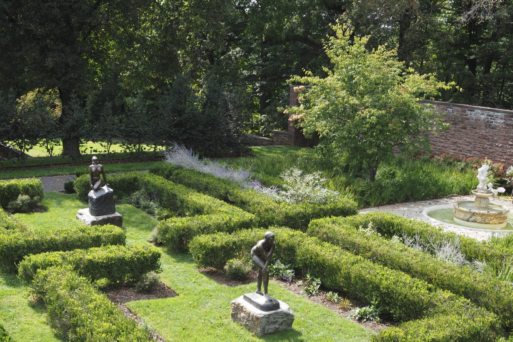 Top Reasons to Invest in High Quality Gardening Equipment