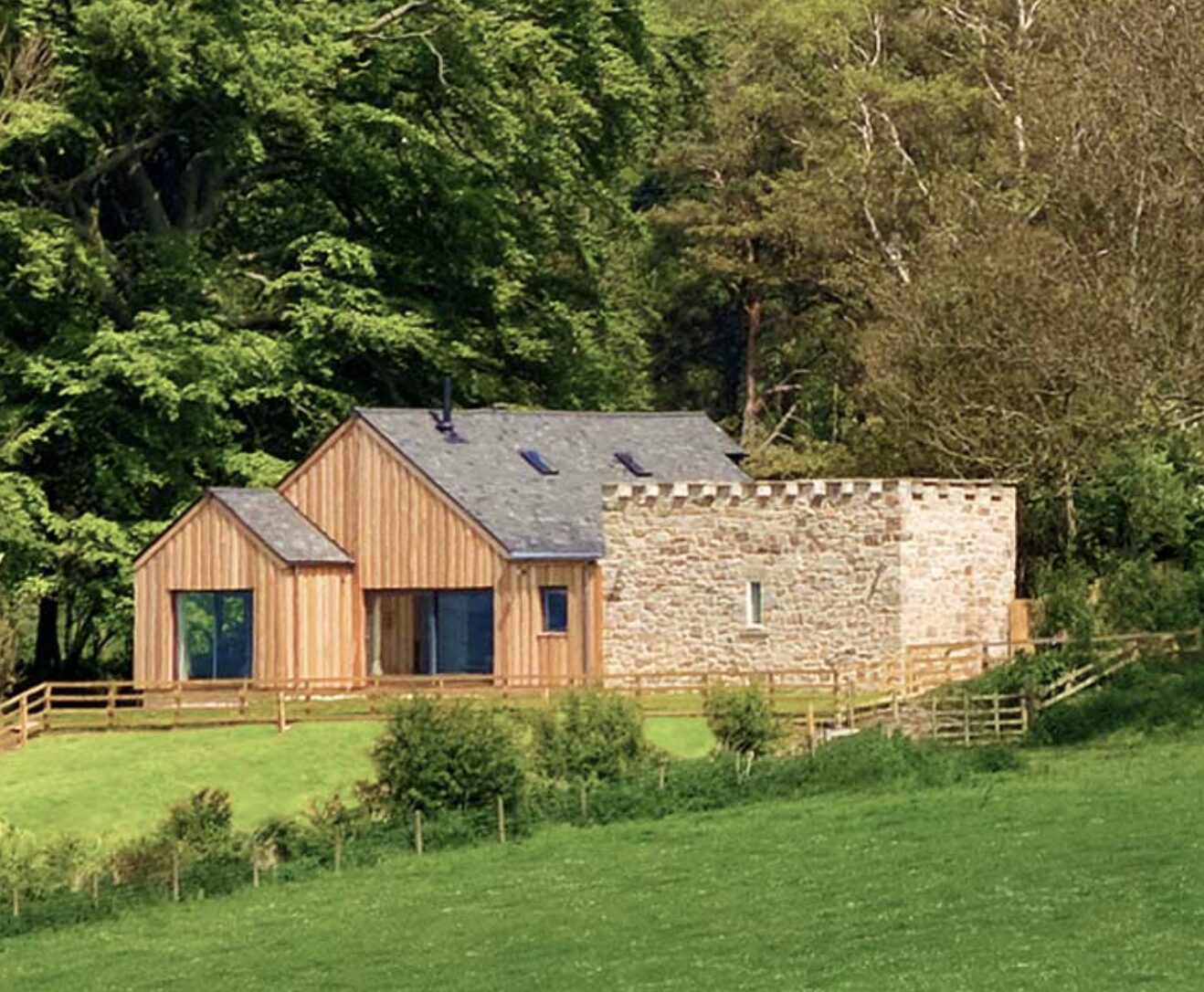 LUXURIA LIFESTYLE INTERNATIONAL MAGAZINE WELCOMES PREMIER COTTAGES