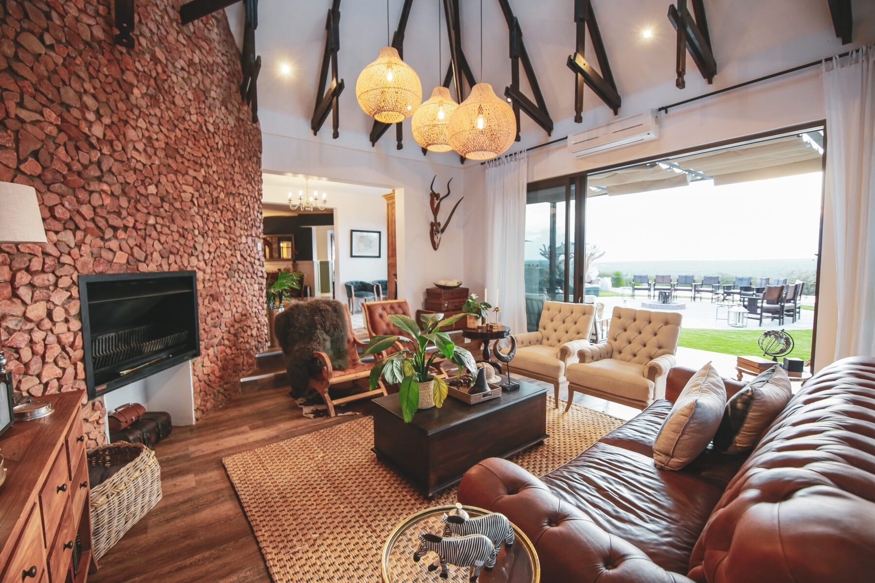 LUXURIA LIFESTYLE MAGAZINE WELCOMES THE OTJIWA COLLECTION