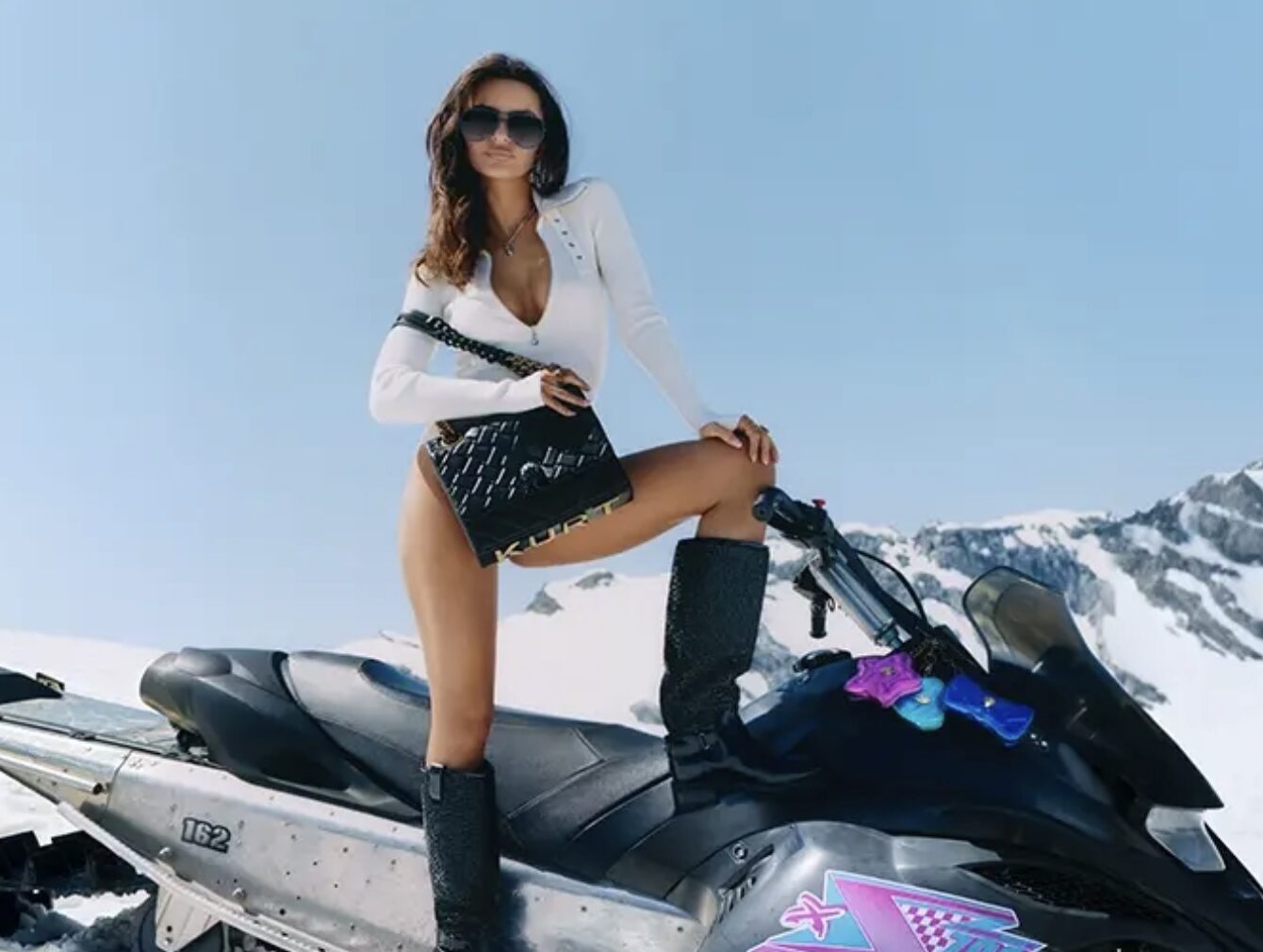 LUXURIA LIFESTYLE INTERNATIONAL MAGAZINE WELCOMES KURT GEIGER 