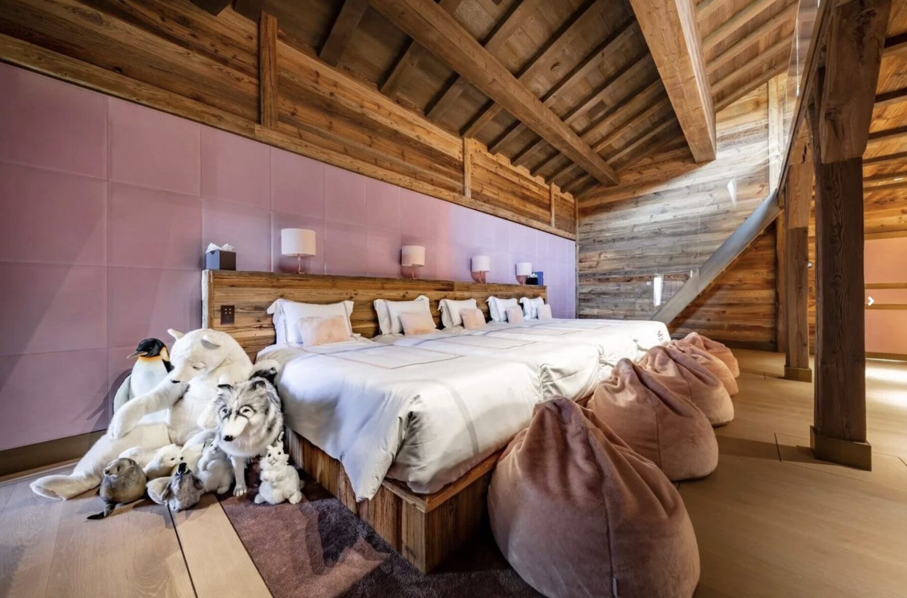 LUXURIA LIFESTYLE INTERNATIONAL MAGAZINE WELCOMES  ART DE VIVRE LUXURY VILLA AND CHALET RENTAL